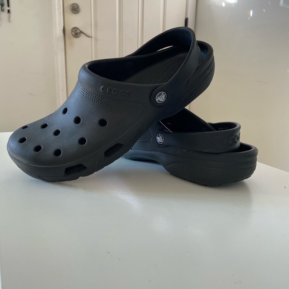 Crocs men size 12